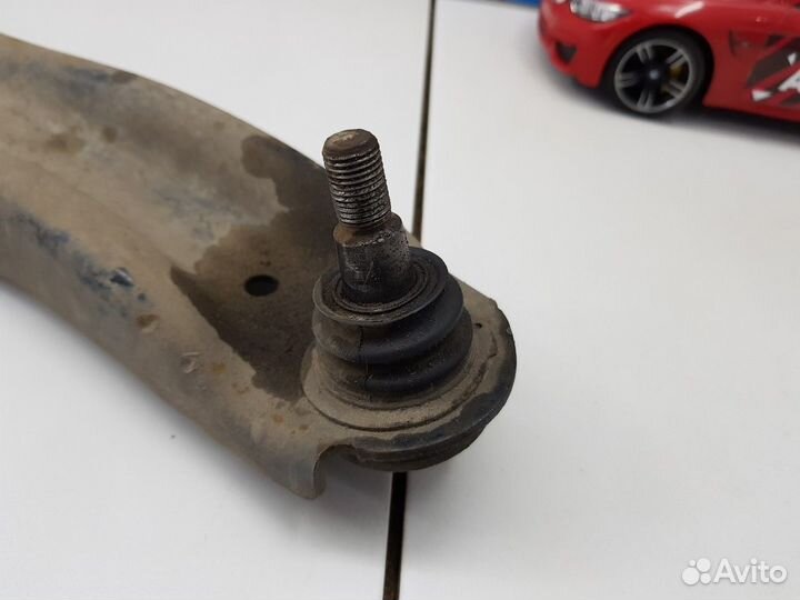 Рычаг подвески передний правый (Kia Cerato)