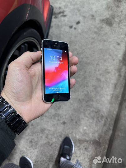 Айфон SE 32gb