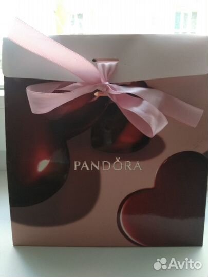 Браслет и шармы Pandora