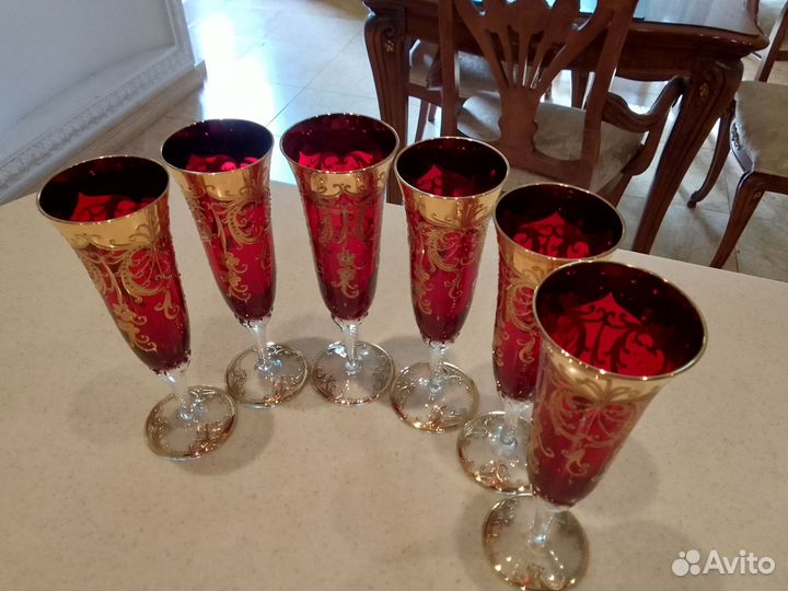 Бокалы для шампанского