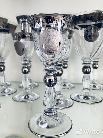 Бокалы и рюмки Versace