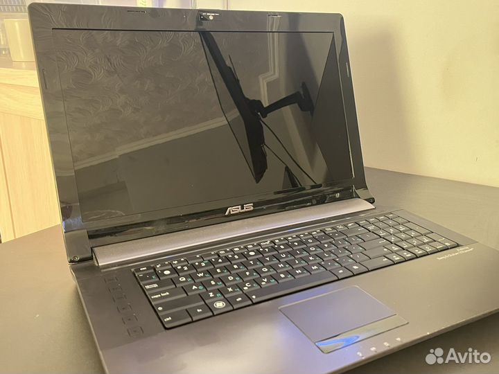 Ноутбук asus
