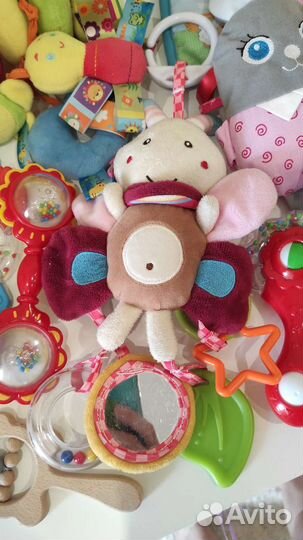 Игрушки для малышей пакетом