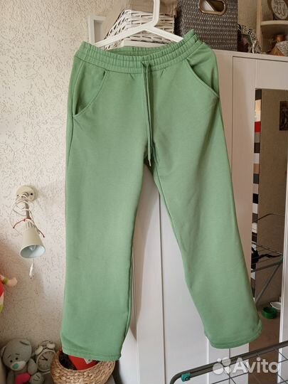 Брюки спортивные женские 46