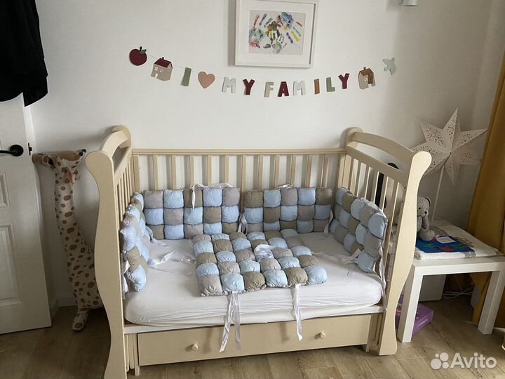 Детская кроватка с маятником И матрасом