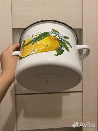 Кастрюля эмалированная бу