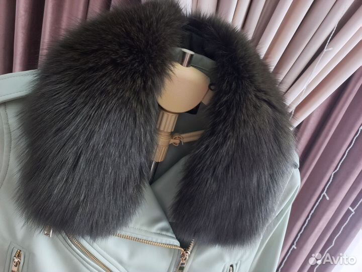 Меховой воротник из песца