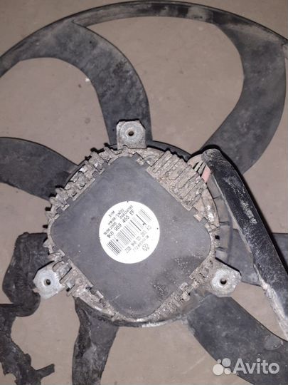 Мотор вентилятора с проводкой Passat b6