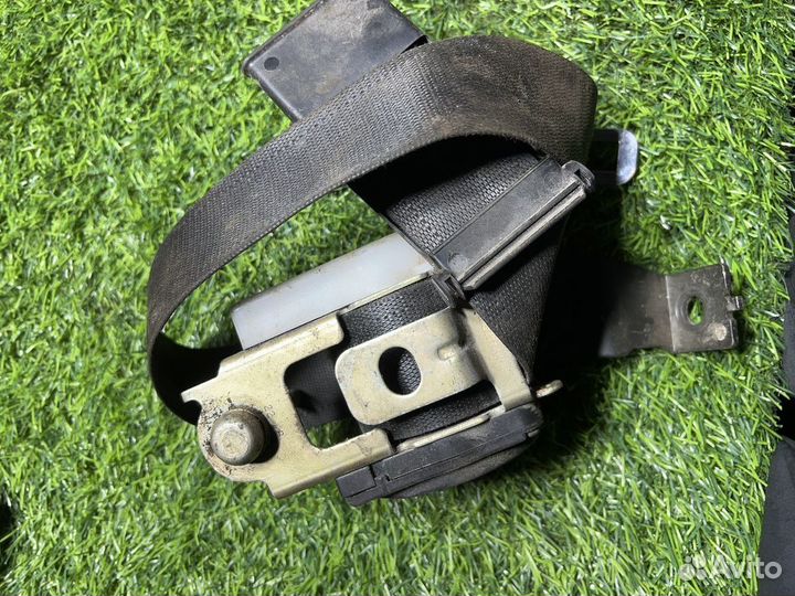 Ремень безопасности Opel Vectra B