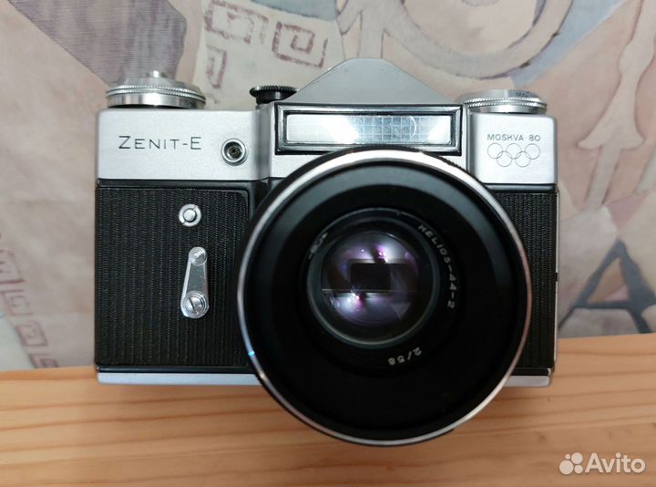 Плёночный фотоаппарат zenit E