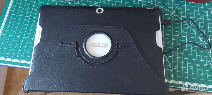 Планшет Asus memo pad 10 me302kl