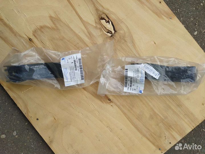 Кронштейны заднего бампера chevrolet комплект