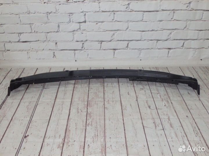 Новая Решетка стеклоочистителей (жабо) Rio 3 11-17