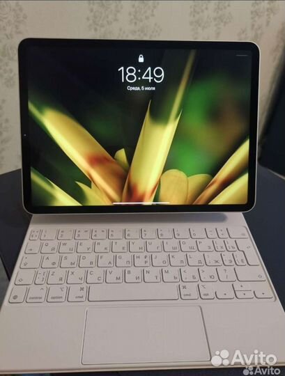 Чехол клавиатура для iPad pro 11