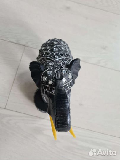 Статуэтка слона