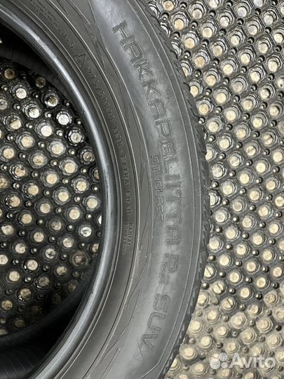 Nokian Tyres Hakkapeliitta R2 SUV 275/50 R20 113R