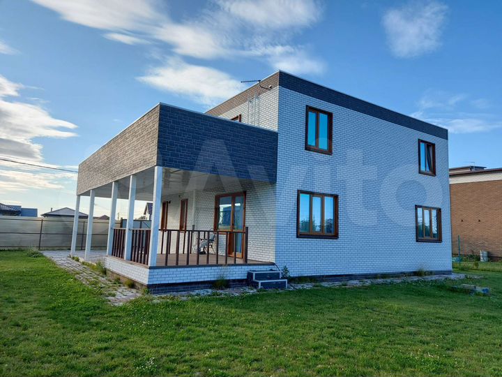 Дом 288 м² на участке 9 сот.