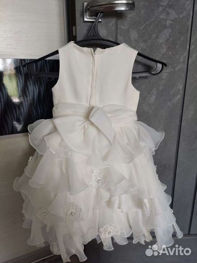 Платье на девочку