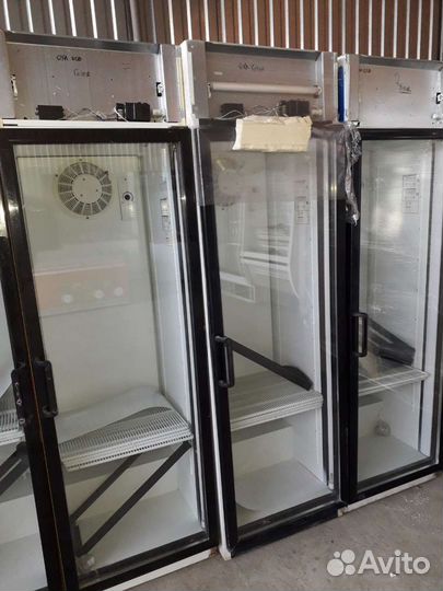 Холодильный шкаф