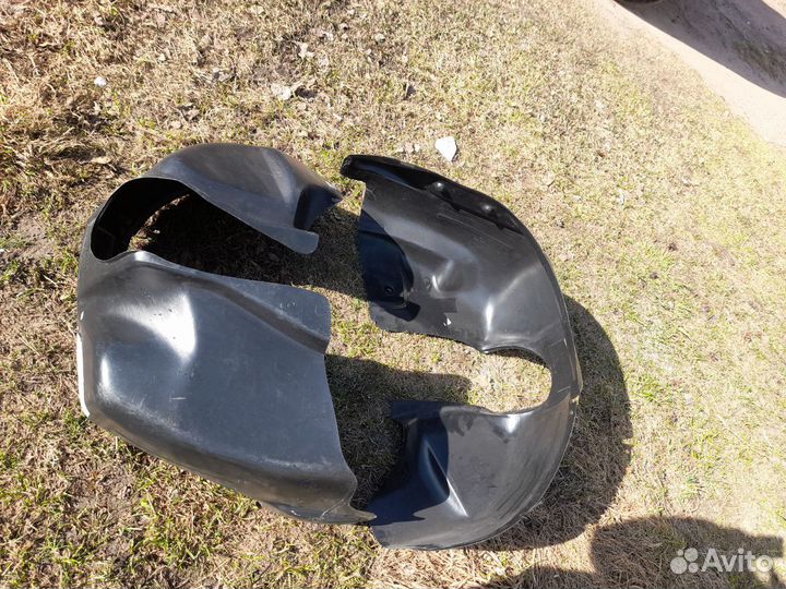 Подкрылки задние на рено дастер