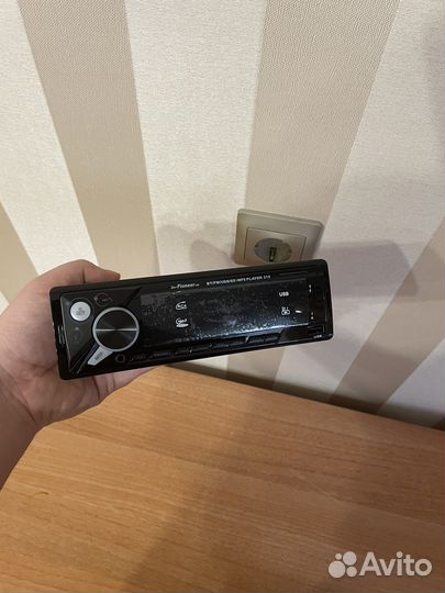 Новая автомагнитола Pioneer V215