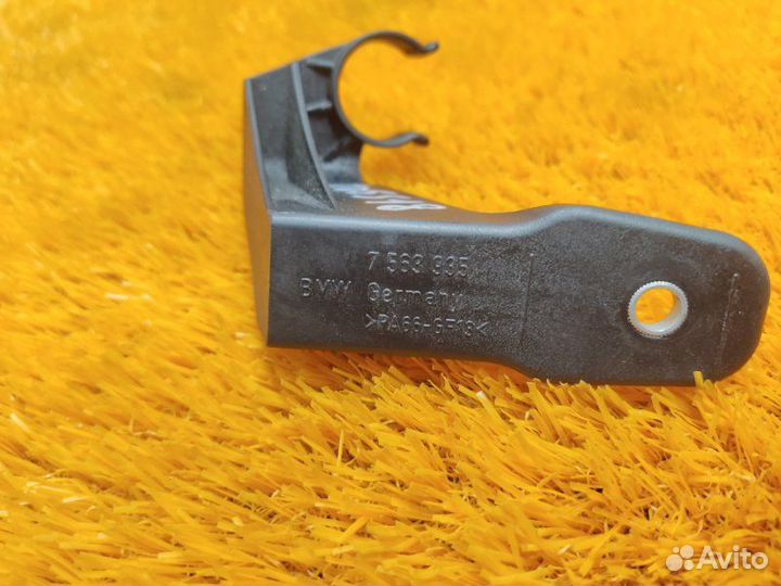 Держатель патрубка системы охлаждения Bmw X5 E70