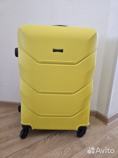 Чемодан на колесах