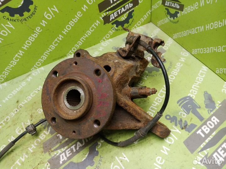 Ступица цапфа кулак передняя левая Citroen Xsara 1