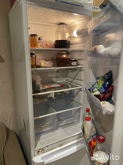 Холодильник бу indesit