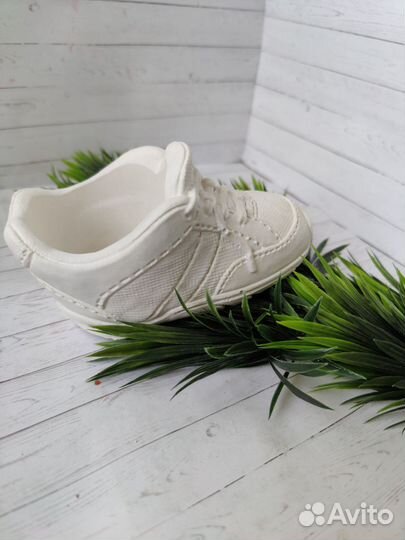 Кашпо из гипса Кроссовок