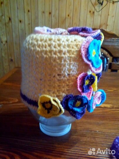 Комплект вязаный шапка и сумочка