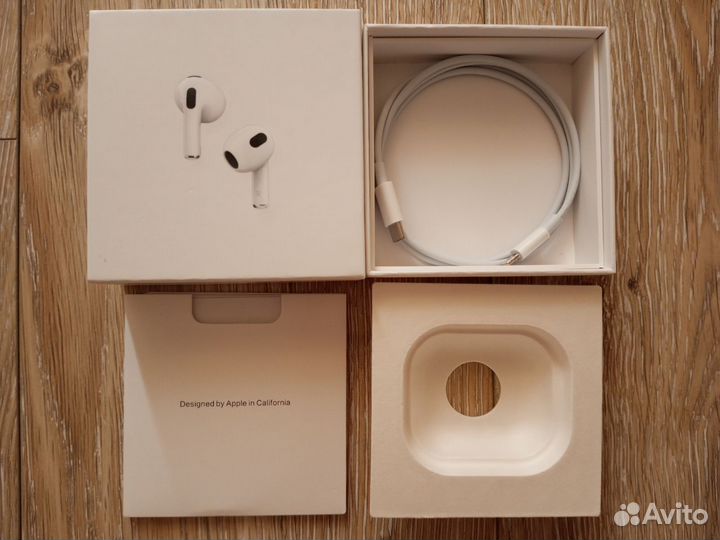 Наушники AirPods 3 с чехлом и коробкой