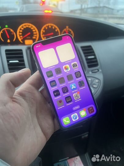 iPhone X, 64 ГБ