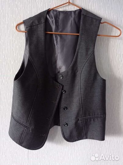 Форма для школы (пиджак, юбка)