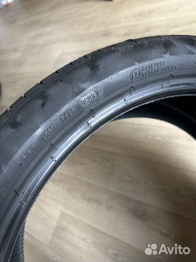 Continental PremiumContact 6 275/35 R22