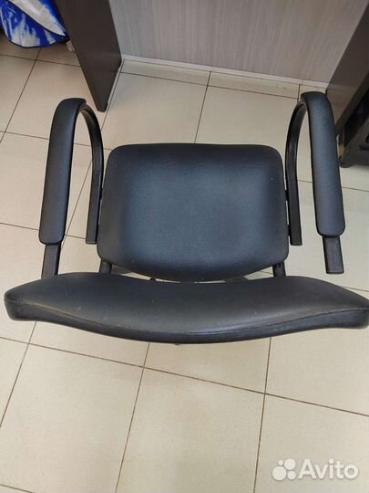 Парикмахерское кресло бу