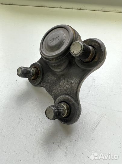 Опора шаровая передняя правая