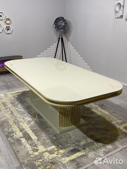 Стол и стулья Tamila