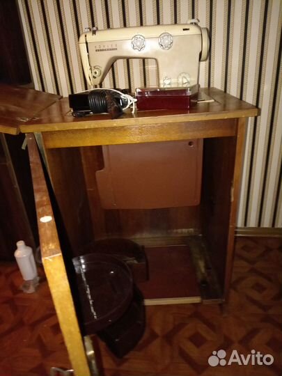 Машинка швейная 