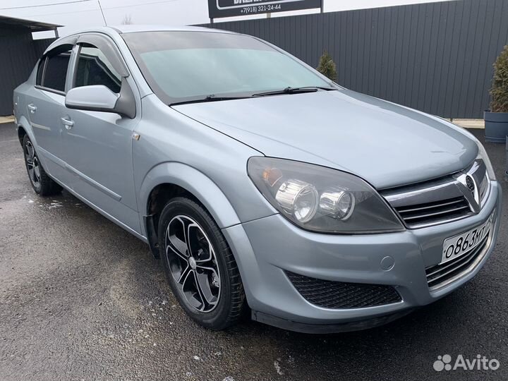 Opel Astra 1.6 МТ, 2008, 93 500 км