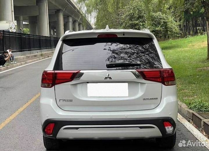 Mitsubishi Outlander 2.4 CVT, 2020, 43 000 км