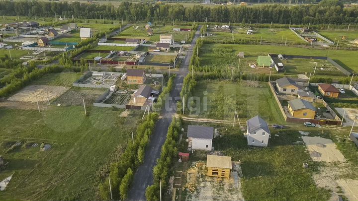 Дом 69 м² на участке 4 сот.