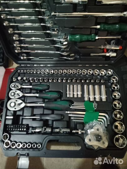 Набор инструментов 121 предмет марки Tools