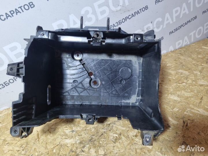 Крепление акб Renault Megan Iii хэтчбек 1.6 2012