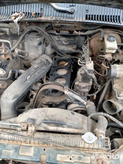 Двигатель RT частями Кия спротеж 1