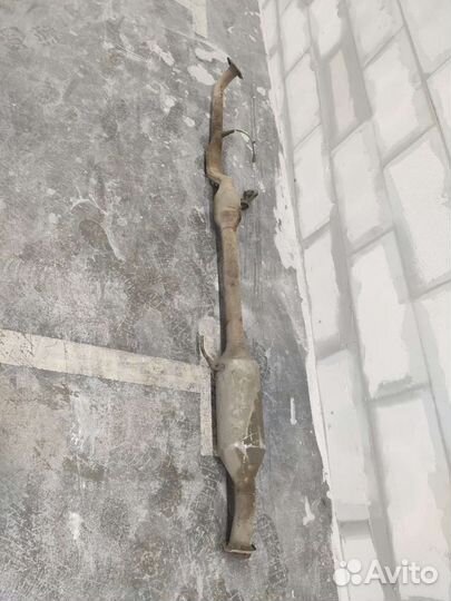 Средний сегмент выхлопной трубы Камри 80