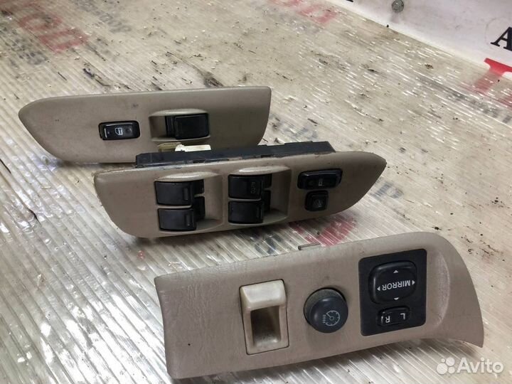 Блок зеркал кнопка Rav 4 xa20 00-06