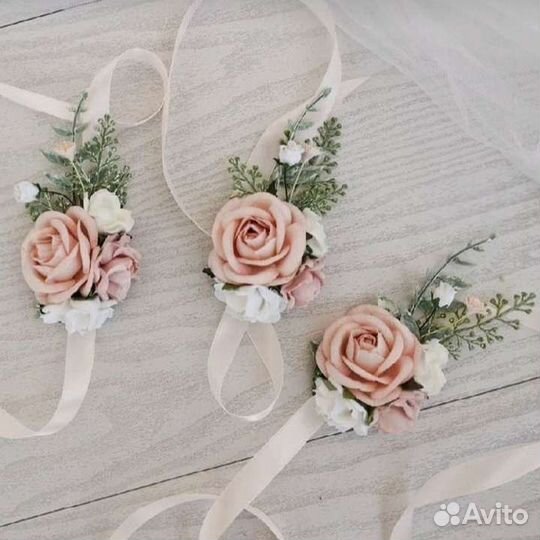 Цветочки подружкам невесты