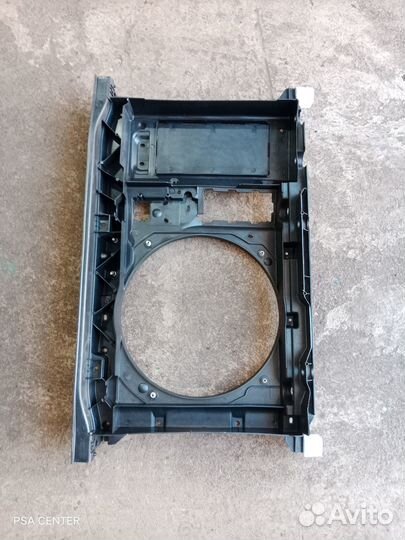 Панель передняя(телевизор) Peugeot/Citroen
