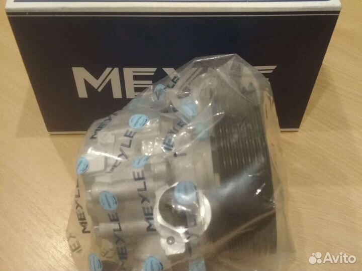 Насос гур Месредес Спринтер Вито Виана ом 642